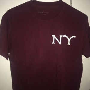 Black Scale New York City t shirt Medium